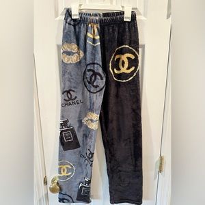 Chanel design lounge pants